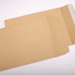 Plicuri cu burduf, C4 (229 x 324 mm + 40 mm)